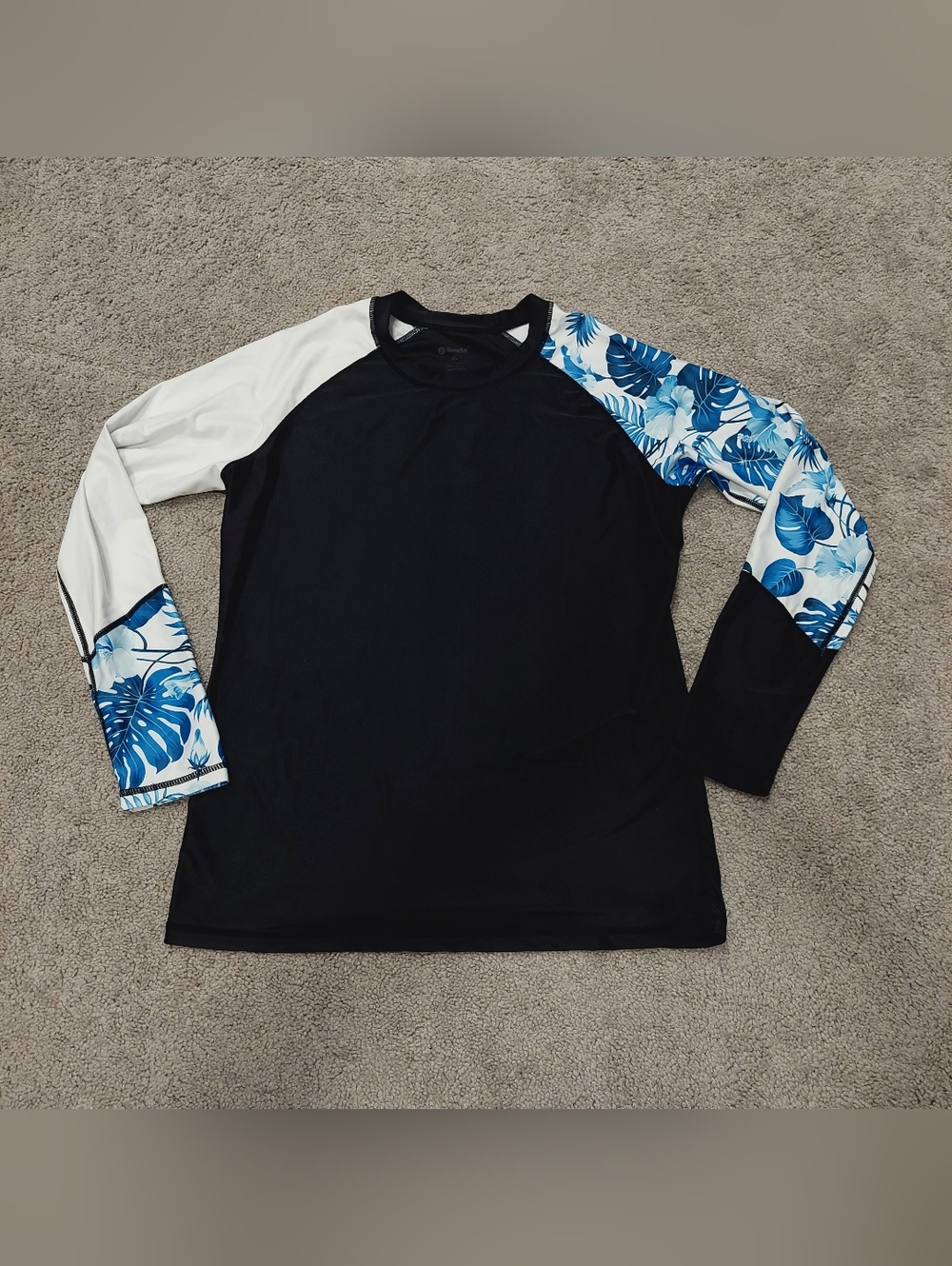 Besserbay Rashguard Swimsuit Top XL Black Blue White Tropical Print Long Sleeve